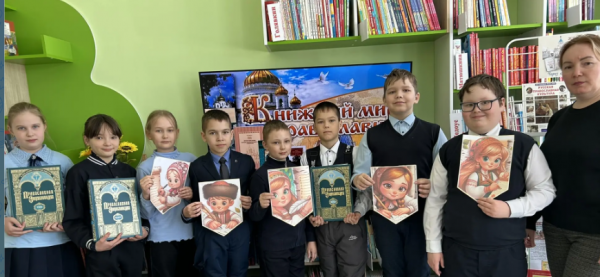 «Книжный мир православия» в зале «Сила семьи» 