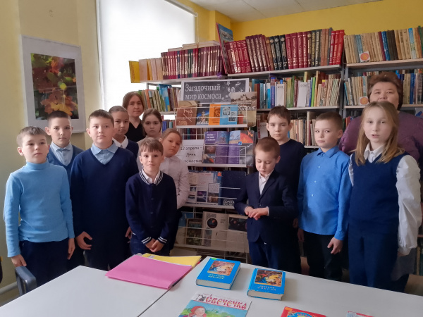 Космос далёкий и близкий