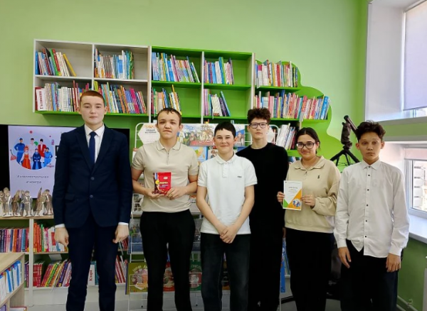 Этно-урок «Традиции народов России» в зале «Сила семьи»