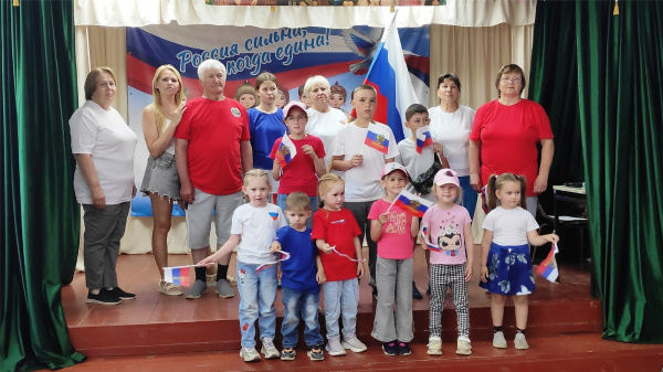 День России в д. Аксарино
