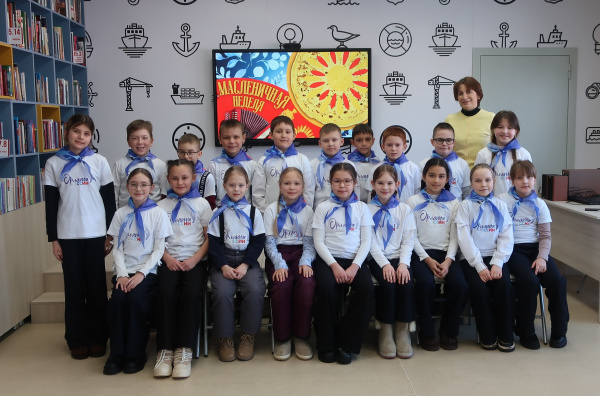 Масленица идет – блин да мед несет