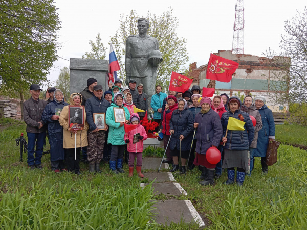 Торжественный митинг «Победа: нам жить и помнить»