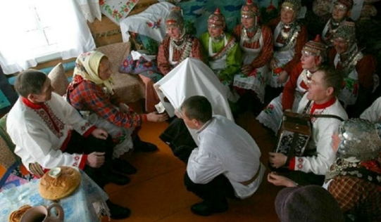 В Чирш-Шинерской сельской библиотеке прошла тематическая программа "Семейные обряды:от рождения до свадьбы "