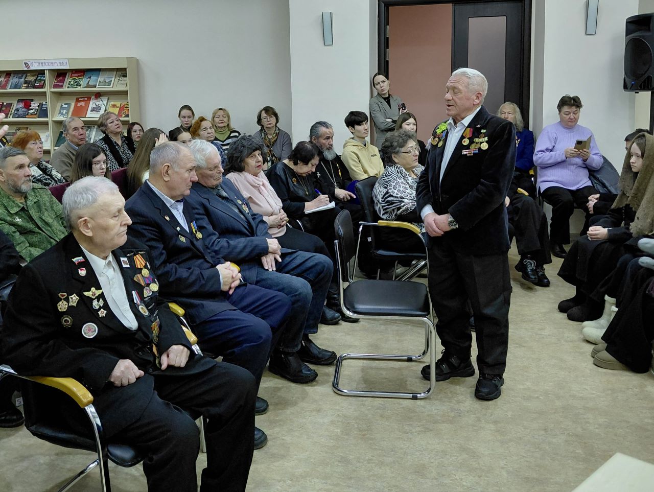 В библиотеке почтили память героев Ленинграда и Сталинграда