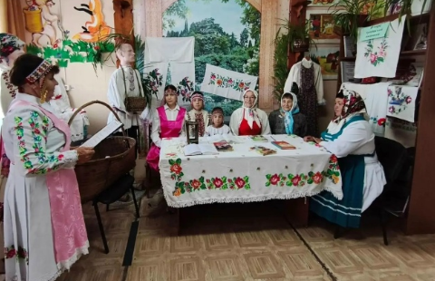 Литературно-музыкальная гостиная «Бабушкины колыбельные» в Малояушской сельской библиотеке