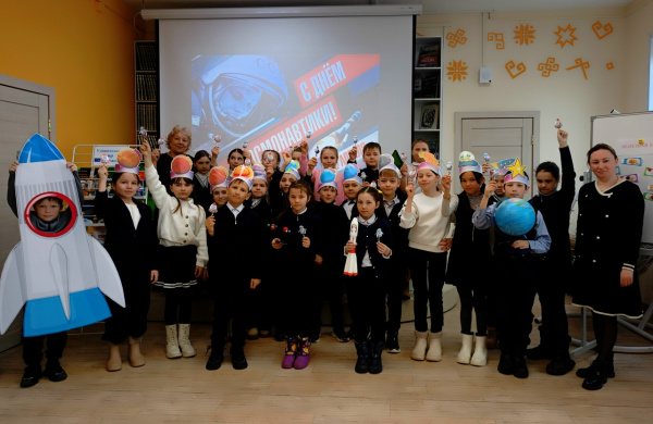 Игра-путешествие под «Вперёд, к космическим далям!»