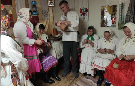 в Хирпосинской сельской библиотеке прошли семейные посиделки "Улах: посиделки по- чувашски"
