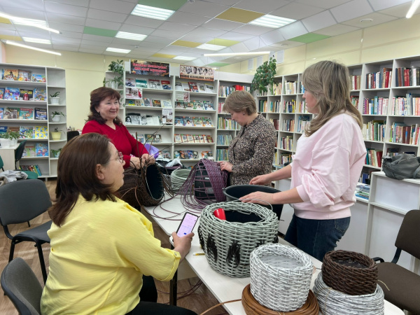 Очередной мастер-класс по плетению из ротанга