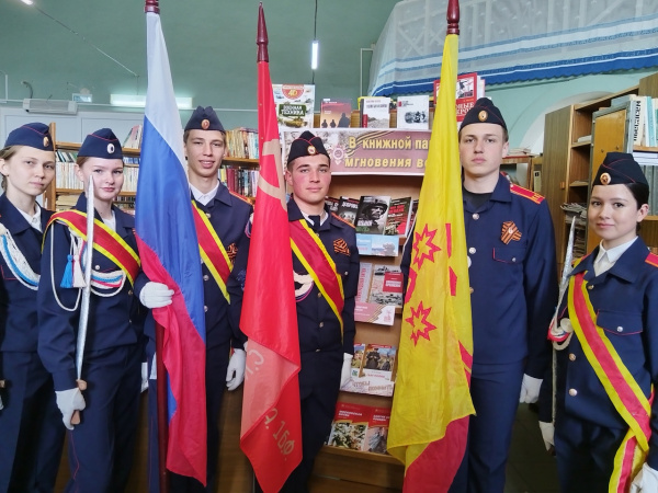 В книжной памяти мгновения войны