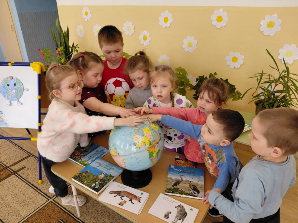 Эко-путешествие «Мы дети твои, дорогая Земля!» в Ишакской сельской библиотеке