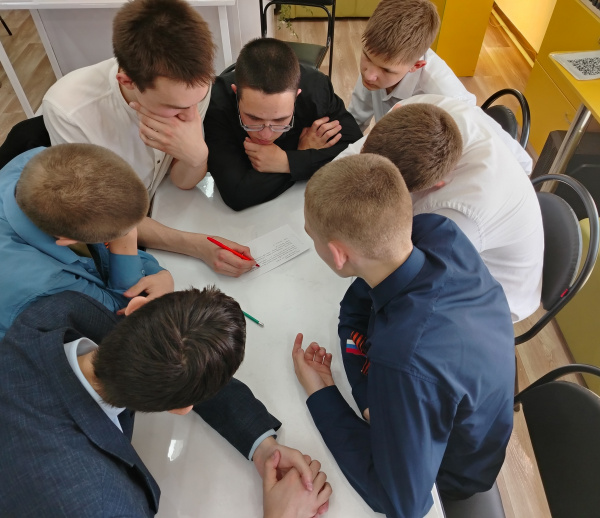Час мужества «Дорогами Победы» в рамках программы «Пушкинская карта» и проекта «Яркое лето Чувашии» 