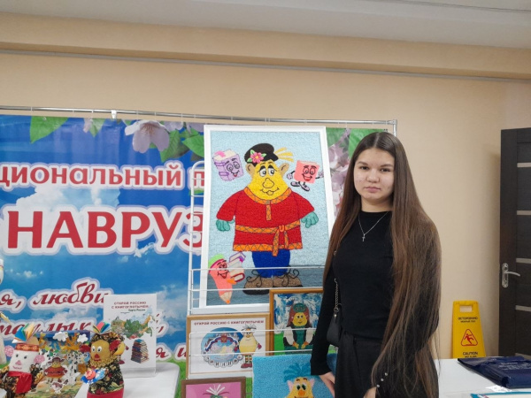 Читательница Янышской библиотеки лауреат конкурса «Открой Россию с Книгоглотычем"