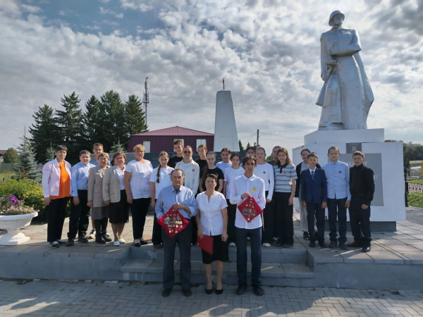 В Яншихово-Норвашской библиотеке прошел  урок мира «Во имя павших и живых» 