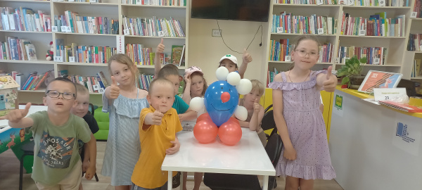 Волшебный мастер-класс «Фигурки из ярких шариков» в рамках клуба «ИграриУм»