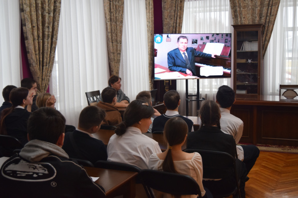 Игра-викторина «Мелодия века: Андрею Эшпаю – 100»