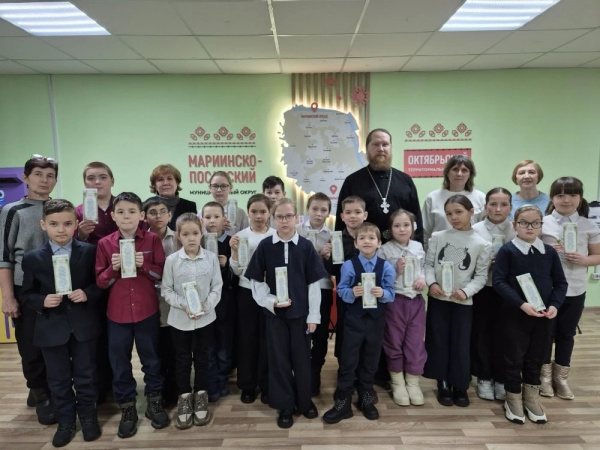 Урок православия под названием «В начале было слово» в Октябрьской сельской библиотеке