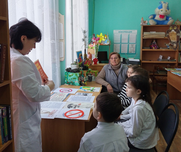 Информационно–дискуссионный час «Жить или курить?» (Рындинская с/б)