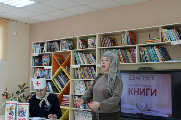 В Детской библиотеке прошел литературно-творческий каламбур «Школьные истории на изнанку»