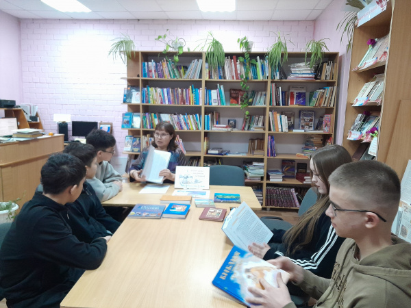 Информ- беседа «Живое слово мудрости духовной»