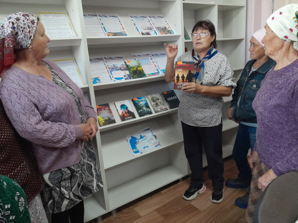 Информационный час «Под флагом России» Донецкой, Луганской, Запорожской и Херсонской областей с Российской Федерацией.